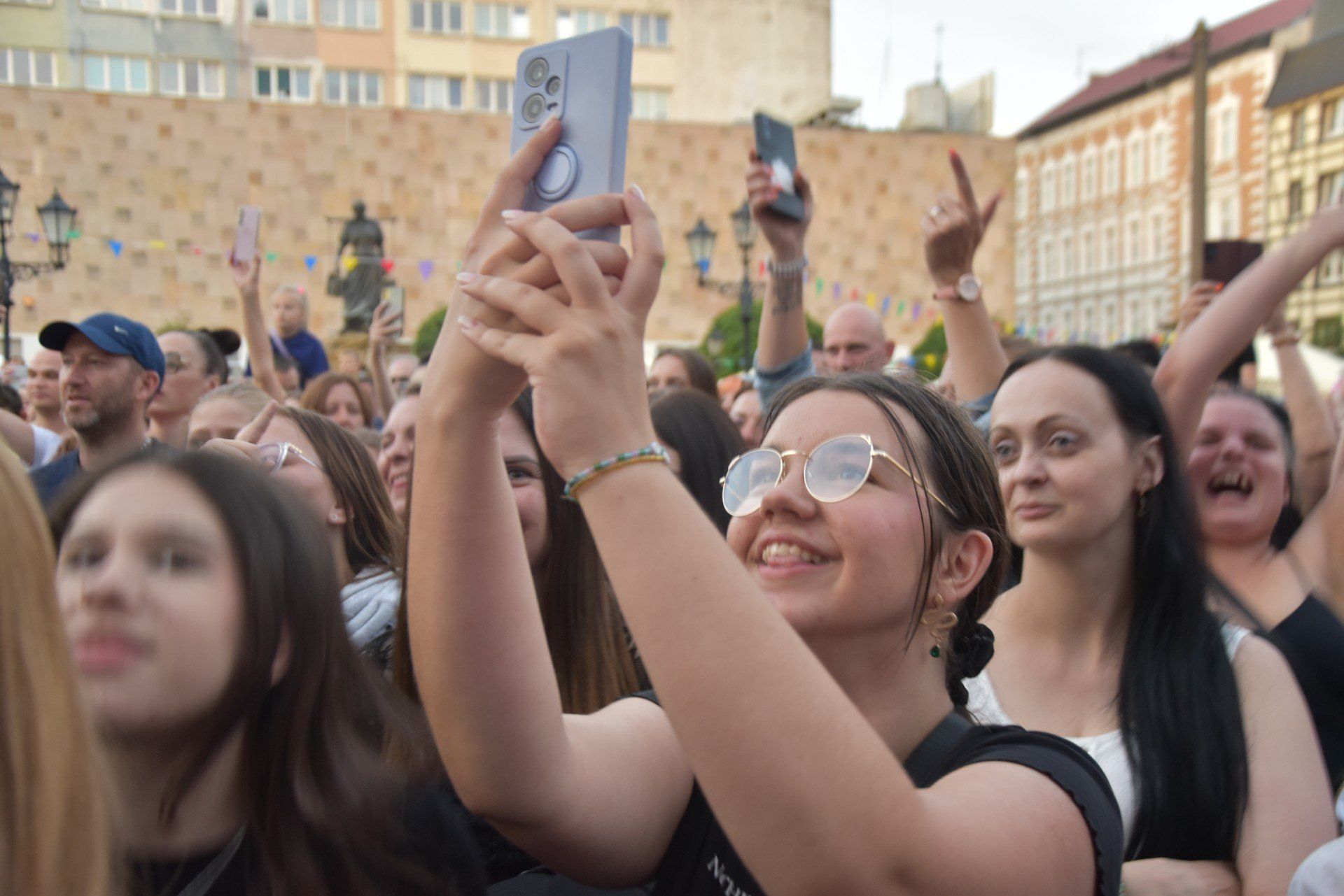 Łobuzy to istniejący od dekady zespół disco polo.