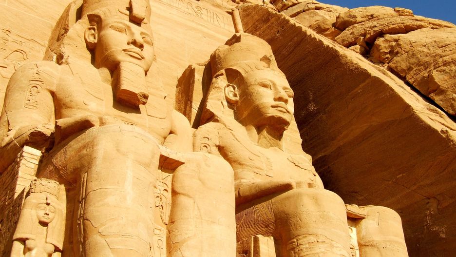Mężczyźni próbowali ukraść posąg ze stanowiska archeologicznego w Asuanie 