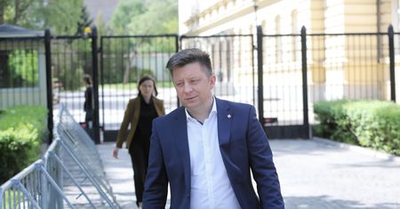 Michał Dworczyk zaszczepiony. Wiemy, jaki preparat dostał