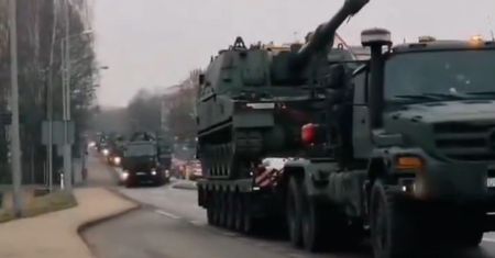 Artyleria pędzi przez Polskę. Celem nie jest Ukraina