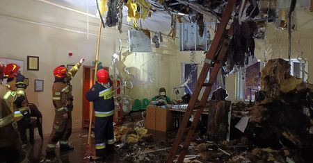 Pożar skarbówki. W akcji 16 zastępów straży pożarnej