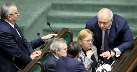 Rząd pracuje nad kolejnymi dopłatami. Wiceminister potwierdza