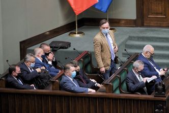 Kariera Jacka Sasina. "Wyborcza": to "szafarz posad"