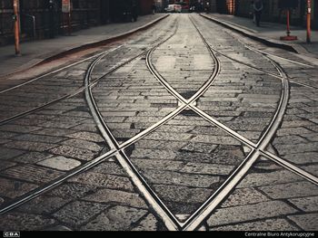 Miliony w łapówkach i cień polityki. Śledztwo ws. tramwajowych przetargów nabiera tempa