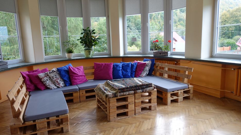 Śląskie. Dom Wczasów Dziecięcych w Porąbce organizuje półkolonie i całodobową naukę zdalną.