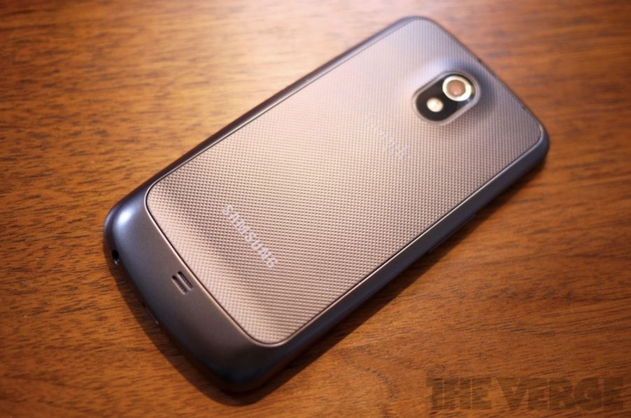 Samsung Galaxy Nexus najlepszym smartfonem z Androidem - przegląd recenzji 4