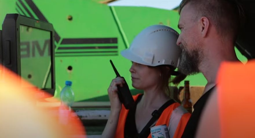 Agata Trzebuchowska na planie teledysku Organka "Walcz" 