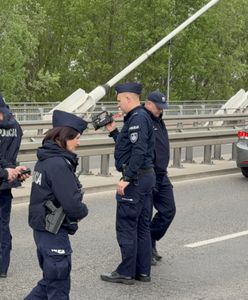 Zaczęło się z samego rana. Kordony policji na mostach w Warszawie