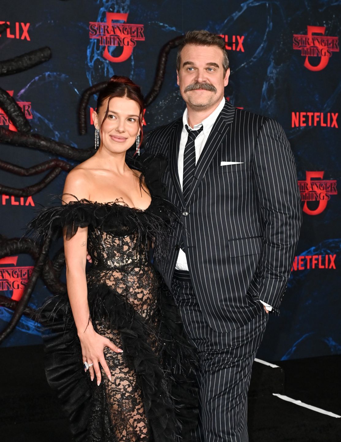 Millie Bobby Brown i David Harbour
