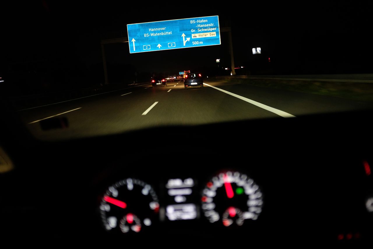 Mapy Google pokażą dobrze oświetlone drogi – jazda nocą będzie bezpieczniejsza
