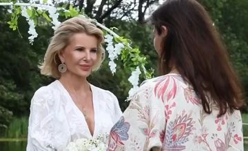 Joanna Racewicz wzięła "ślub sama ze sobą". Czym są samozaślubiny?