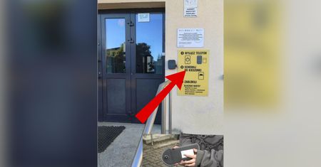 Pierwsza szkoła w Polsce. Wywiesili tabliczkę. "Uczniowie chcieli"