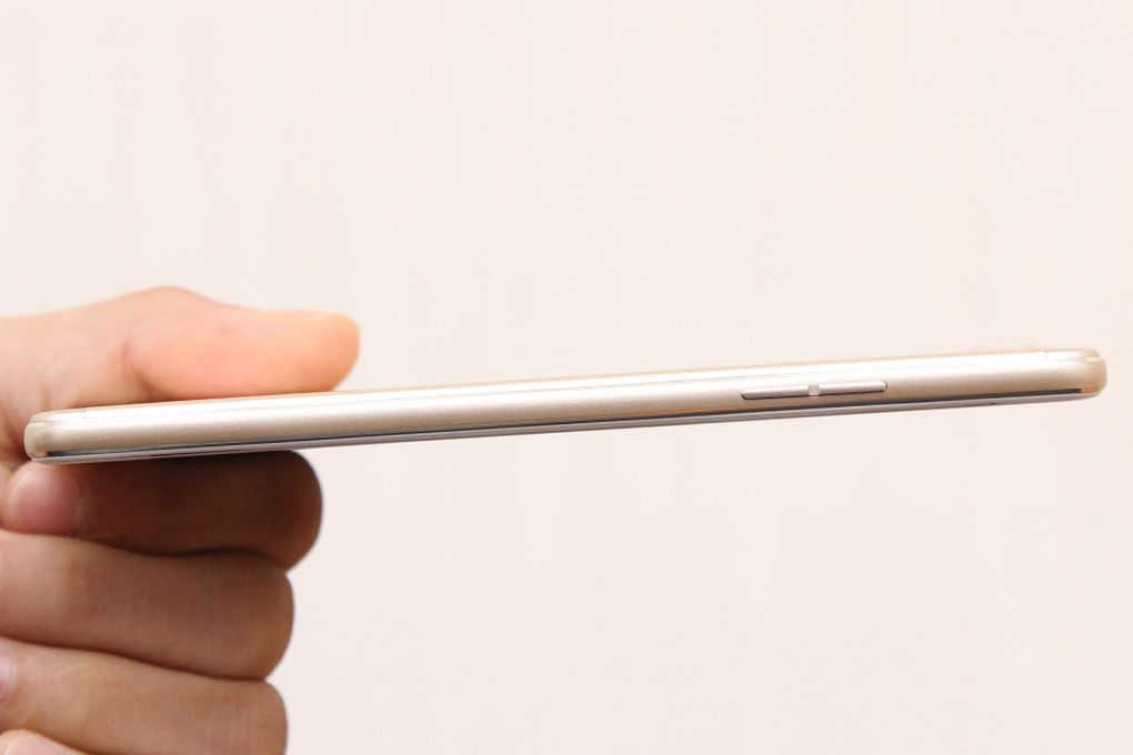 Oppo F1 oficjalnie. Chińczycy stawiają na wygląd, parametry oraz cenę i robią to dobrze 4