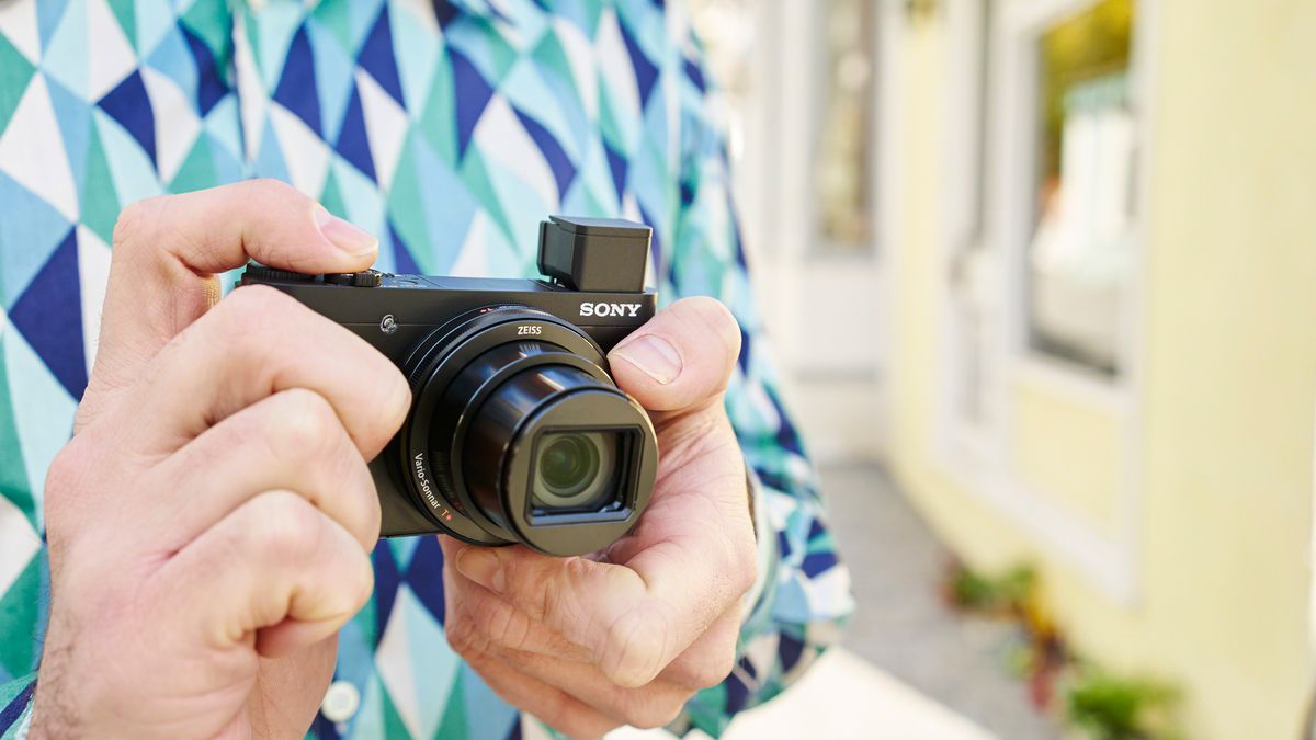 Sony HX-90 i WX500 - superzoomy do kieszeni 1