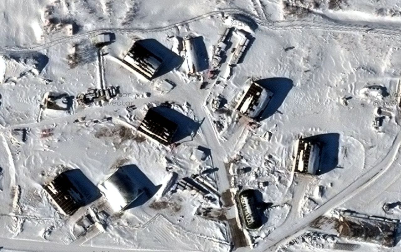 Przyjrzeli się bazie Rosjan w Komsomolsku. Widok rodzi wiele pytań