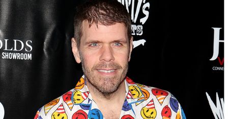 Perez Hilton ODZYSKAŁ świadomość po próbie SAMOOKALECZENIA. Pierwsze słowa po przebudzeniu skierował do matki. "POMOCY"