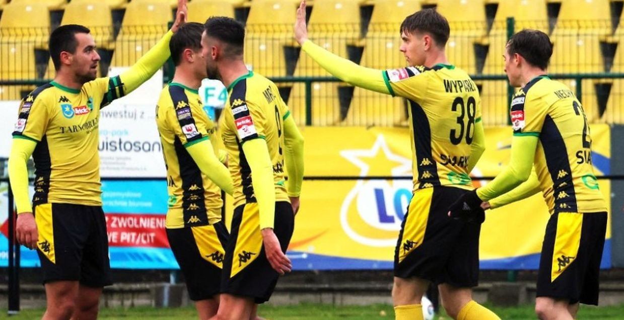 Siarka Tarnobrzeg znów wygrywa. Tuzin goli Pawła Mroza