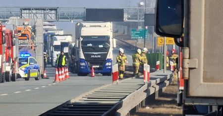 Śmiertelny wypadek na trasie S8. "Doszło do potrącenia pieszego"