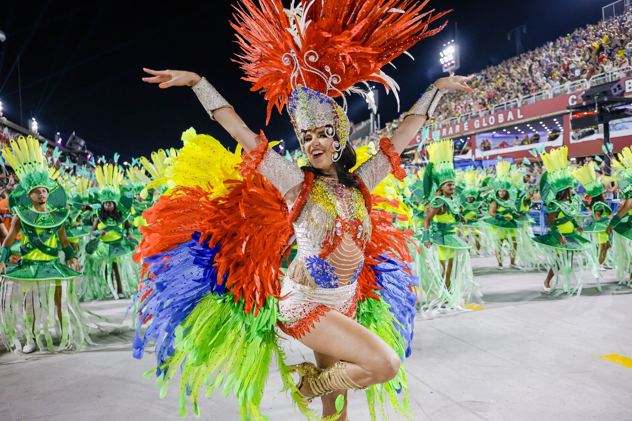 Choć stroje nie były wykończone, czułyśmy się jak kolorowe ptaki