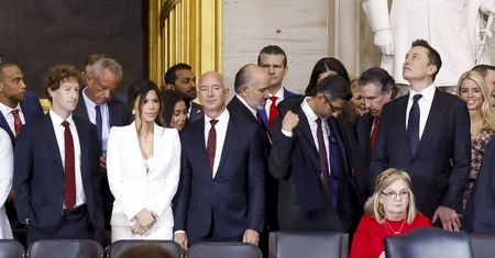 Bilion dolarów na jednym zdjęciu. Bezos, Zuckerberg i Musk przyłapani