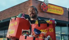 750 reklam, coraz więcej marek własnych. Tak promuje się Biedronka