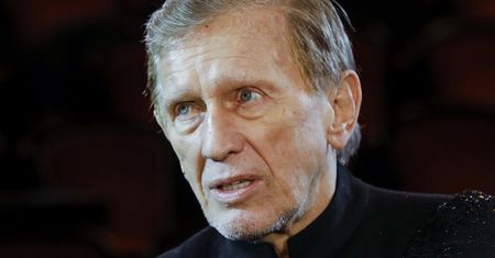 Jan Englert miał trafić na OIOM. Padł ofiarą oszustwa. Sprawa w prokuraturze