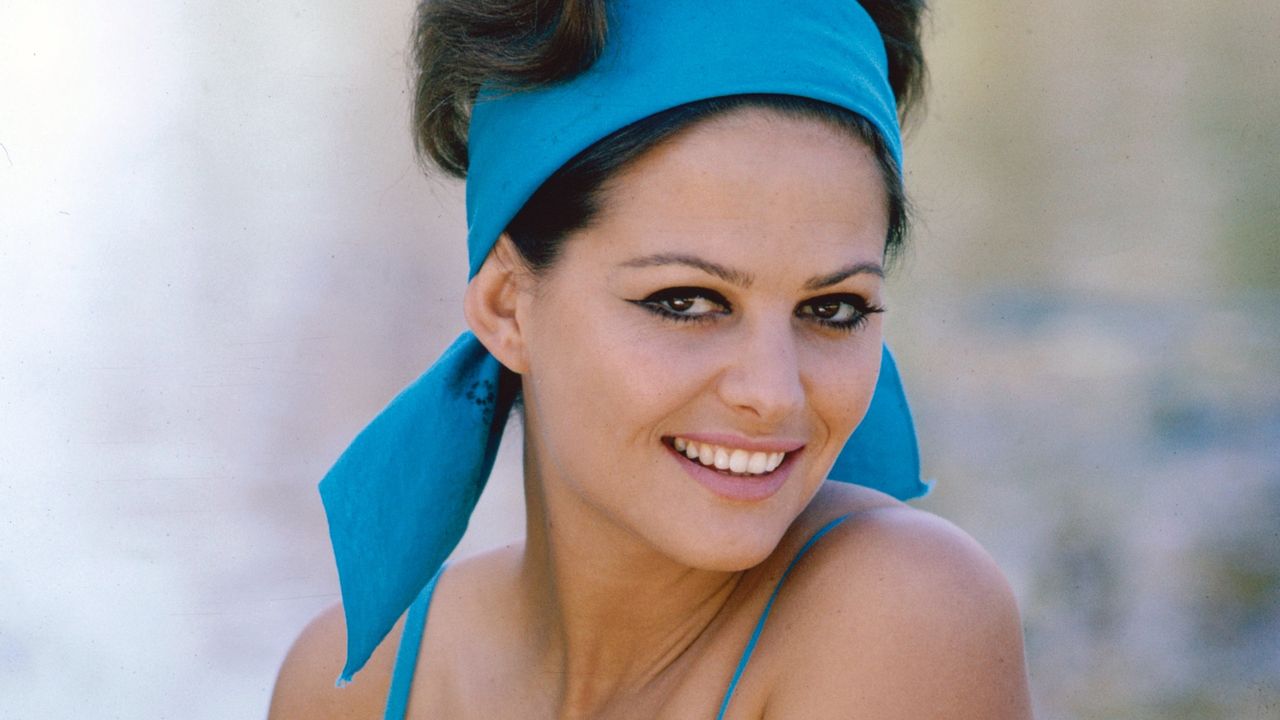 Claudia Cardinale została matką jako 17-latka. Długo skrywała prawdę o synu