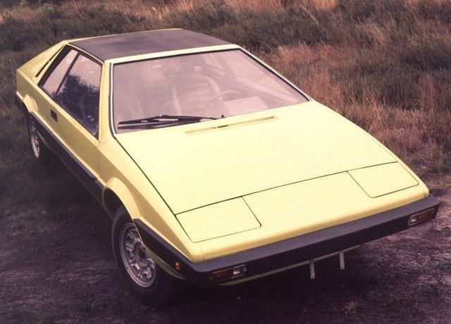 FSO 1100 Coupe: Polski Lotus Esprit, który mógłby zachwycić włoskich projektantów