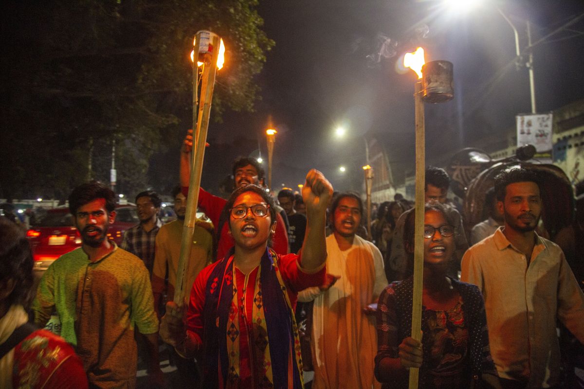 Protest po śmierci pisarza Mushtaqa Ahmeda w Dhace (Bangladesz)