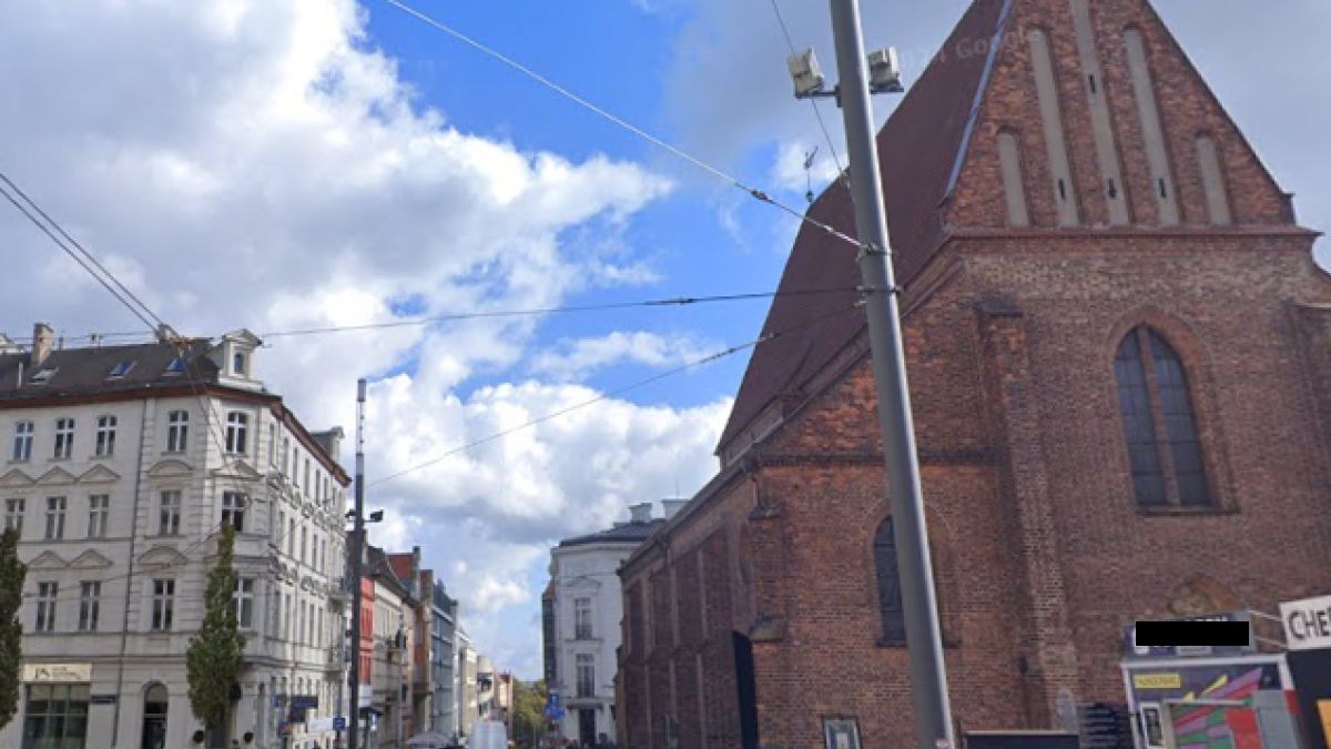 Odkryto grobowiec ze szklaną trumną proboszcza parafii