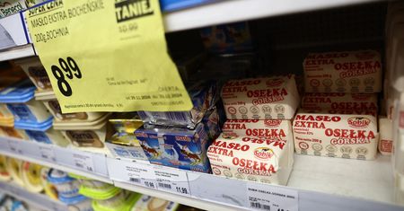 Dramatyczny wzrost cen masła widoczny jak na dłoni. Konsumenci płacą najwięcej od lat