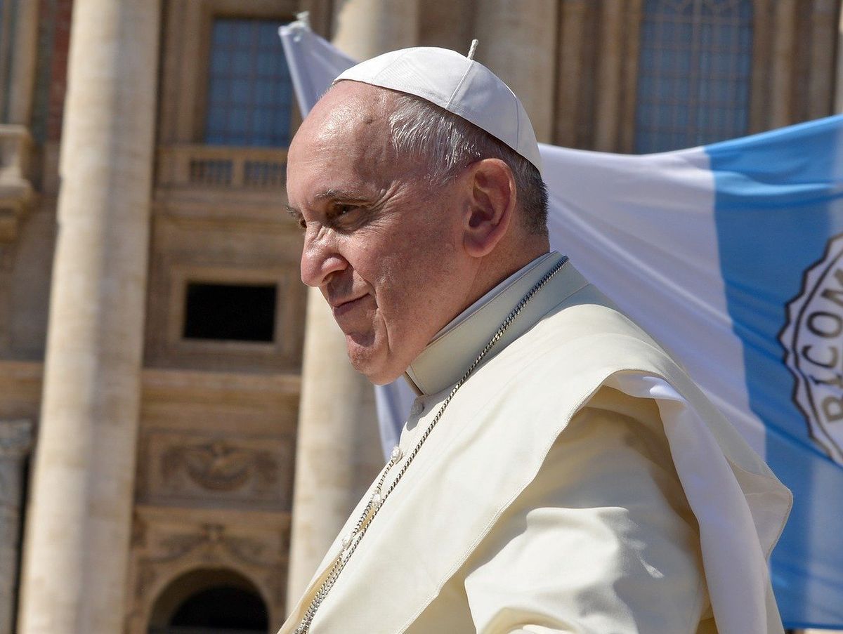 Papież Franciszek mówił m.in., że macierzyństwo i ojcostwo to "pełnia życia człowieka" 