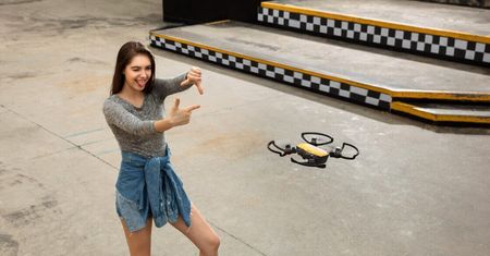 DJI Spark - kieszonkowy dron sterowany gestami