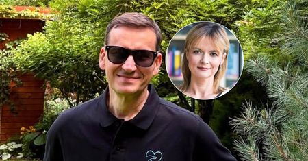 Morawiecki "wspiera kobiety". Politolożka: Próba założenia maski