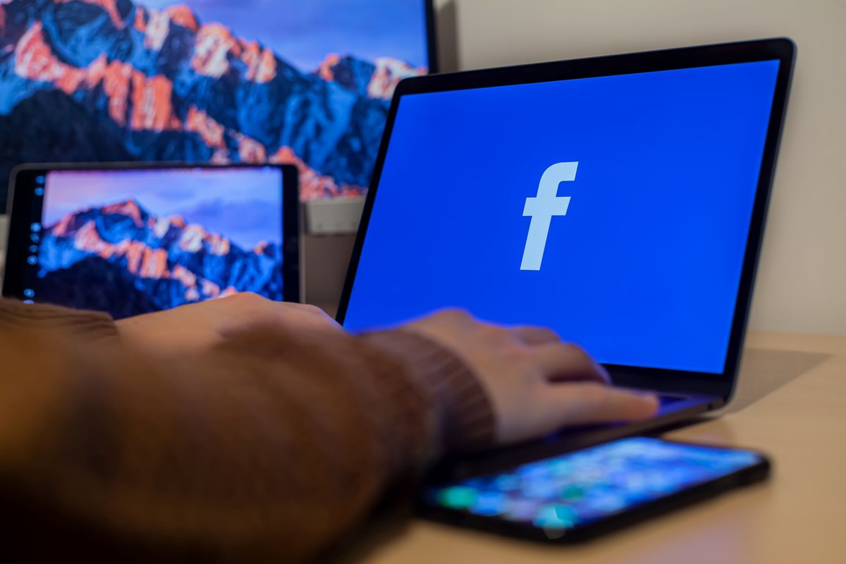 Facebook zapłaci za treści? Zawarto umowę we Francji 
