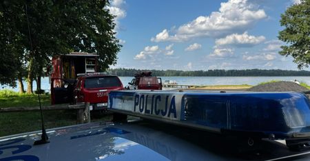 Tragiczny finał poszukiwań. Mężczyzna znaleziony 2,5 m pod wodą
