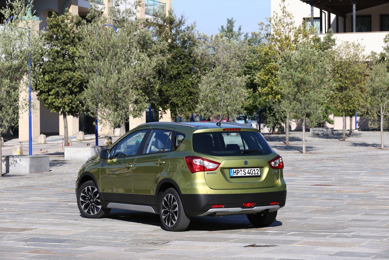 Nowe Suzuki SX4 - japoński crossover w szczegółach [galeria] 3