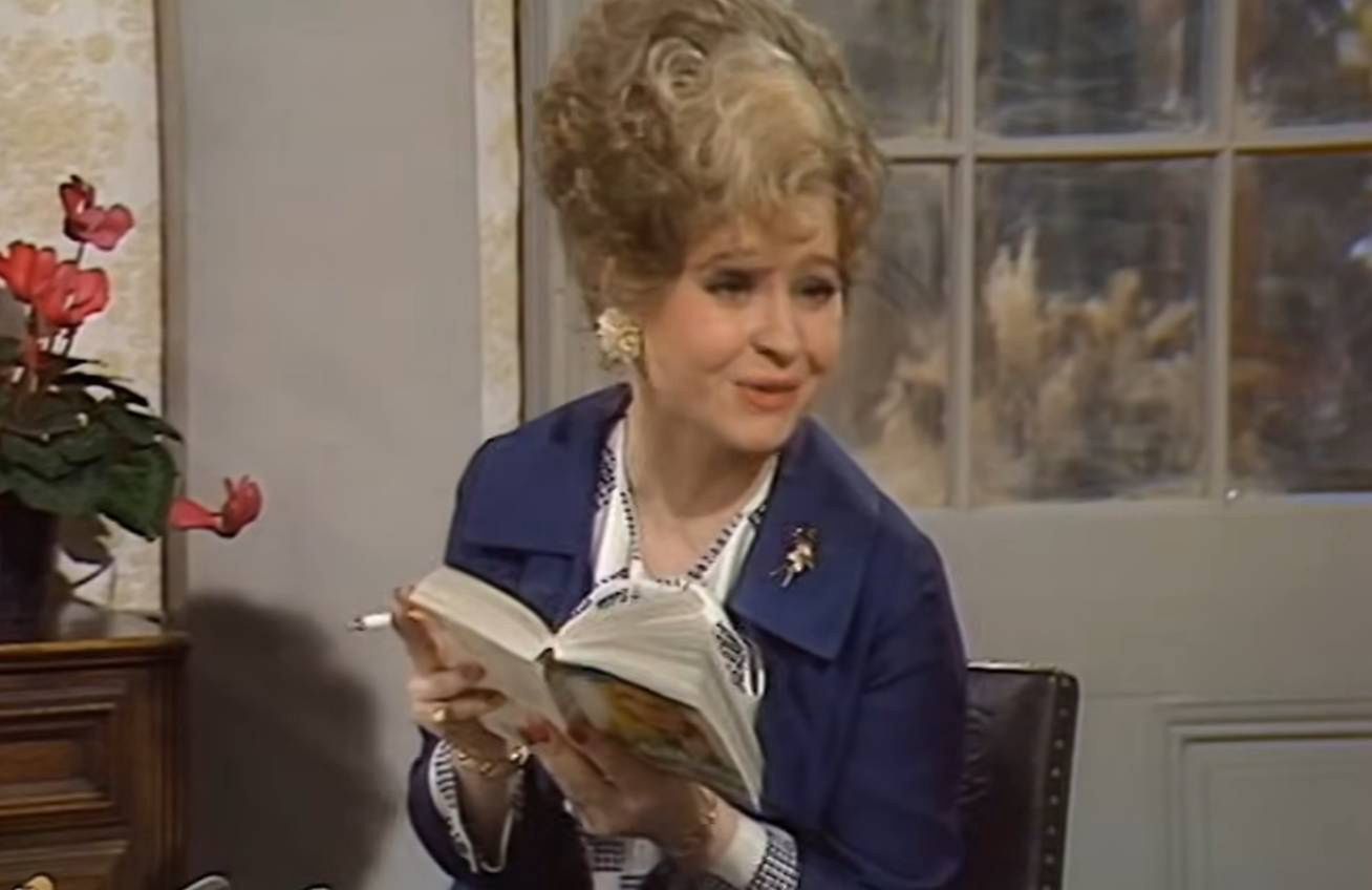 Prunella Scales w "Hotelu Zacisze"