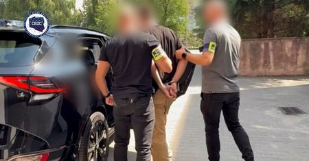 Cyberprzestępcy w rękach CBZC. Zarabiali na oprogramowaniu do paraliżowania stron internetowych