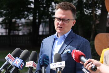 Spotkanie Hołowni z Bielanem. Pojawiają się kolejne informacje