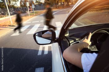Kierowcy mają dość piratów. Coraz częściej nagrywają ich wyczyny i filmiki wysyłają policji