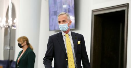 Senator Jackowski zostanie wyrzucony z klubu? "Dobre serce PiS jest ogromne, ale nie nieograniczone"