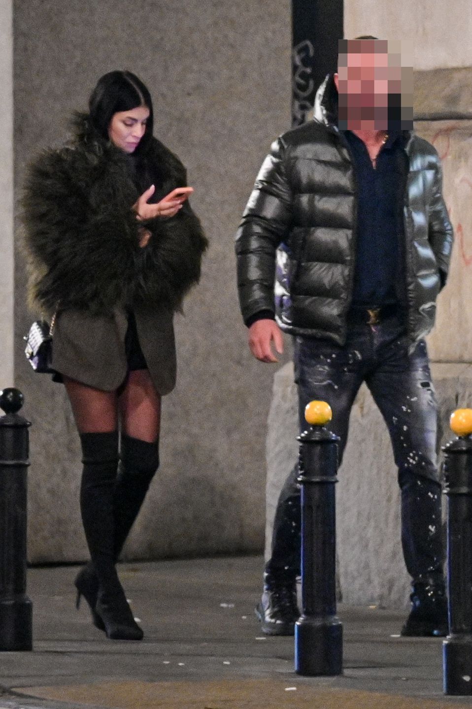 Magdalena Stępień baluje z tajemniczym nieznajomym