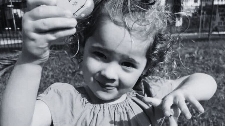 Wypisali ją do domu. Zmarła chwilę później