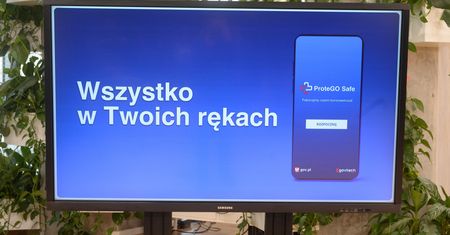 Stop COVID - ProteGO Safe ma fatalną reputację. Najgorzej oceniana aplikacja w UE
