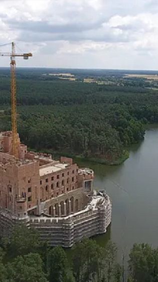 Zamek w Stobnicy. Sąd zdecydował. Jest oświadczenie GDOŚ