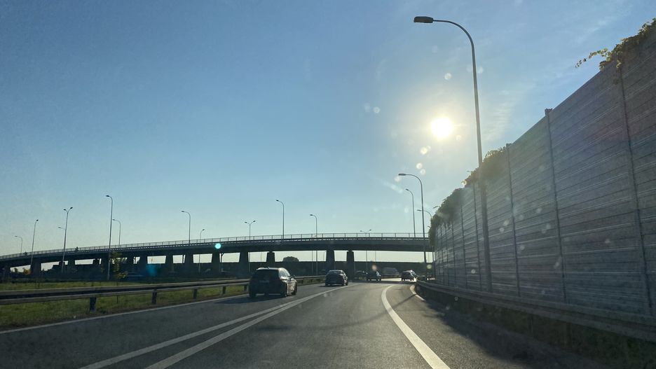 Warszawa. S8 to koszmar kierowców. Niemal codziennie dochodzi tu do incydentów drogowych. Policja chce przeciwdziałać tym zdarzeniom 