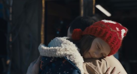 Coca-Cola ze świąteczną kampanią. Reżyserem twórca "Jojo Rabbit"