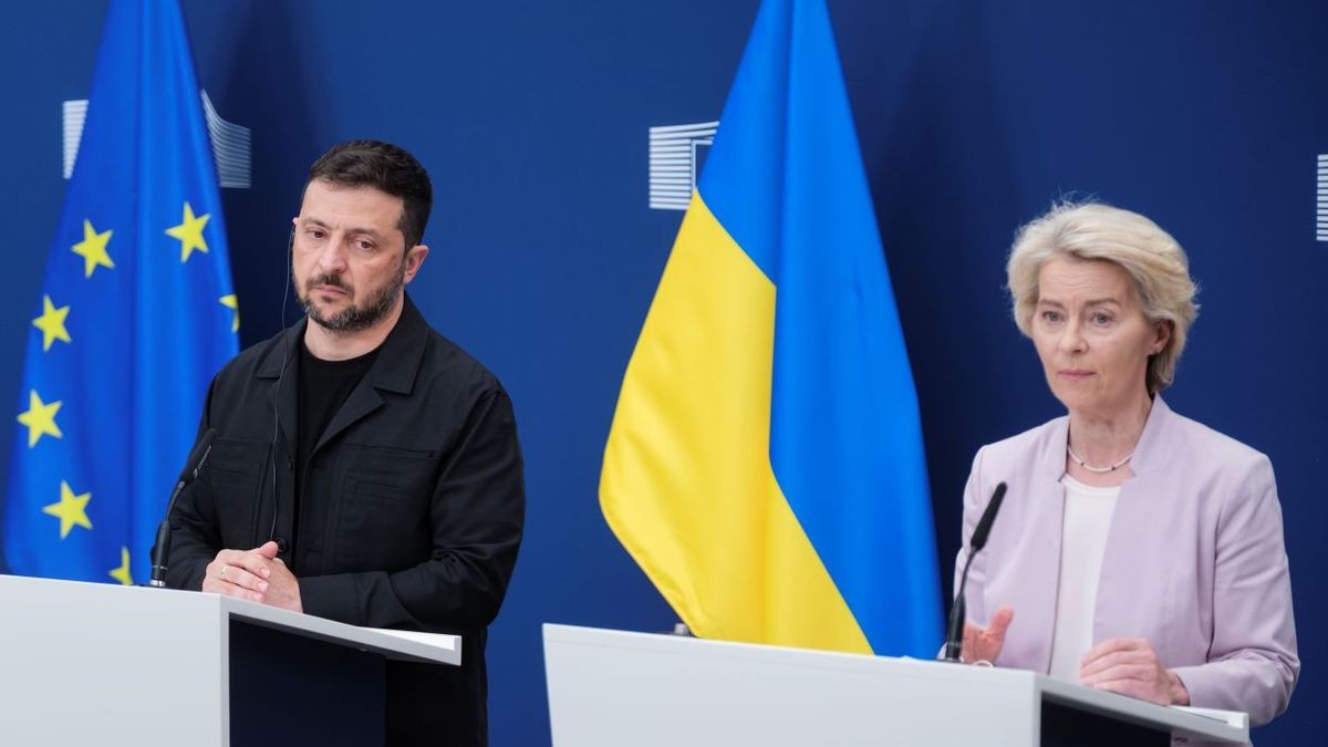 Wołodymyr Zełenski, Ursula von der Leyen.