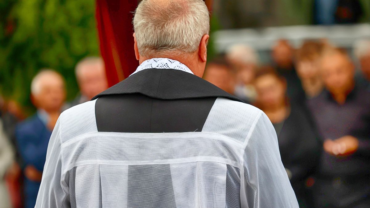 Ksiądz odprawiał "wieczyste msze" / zdjęcie ilustracyjne